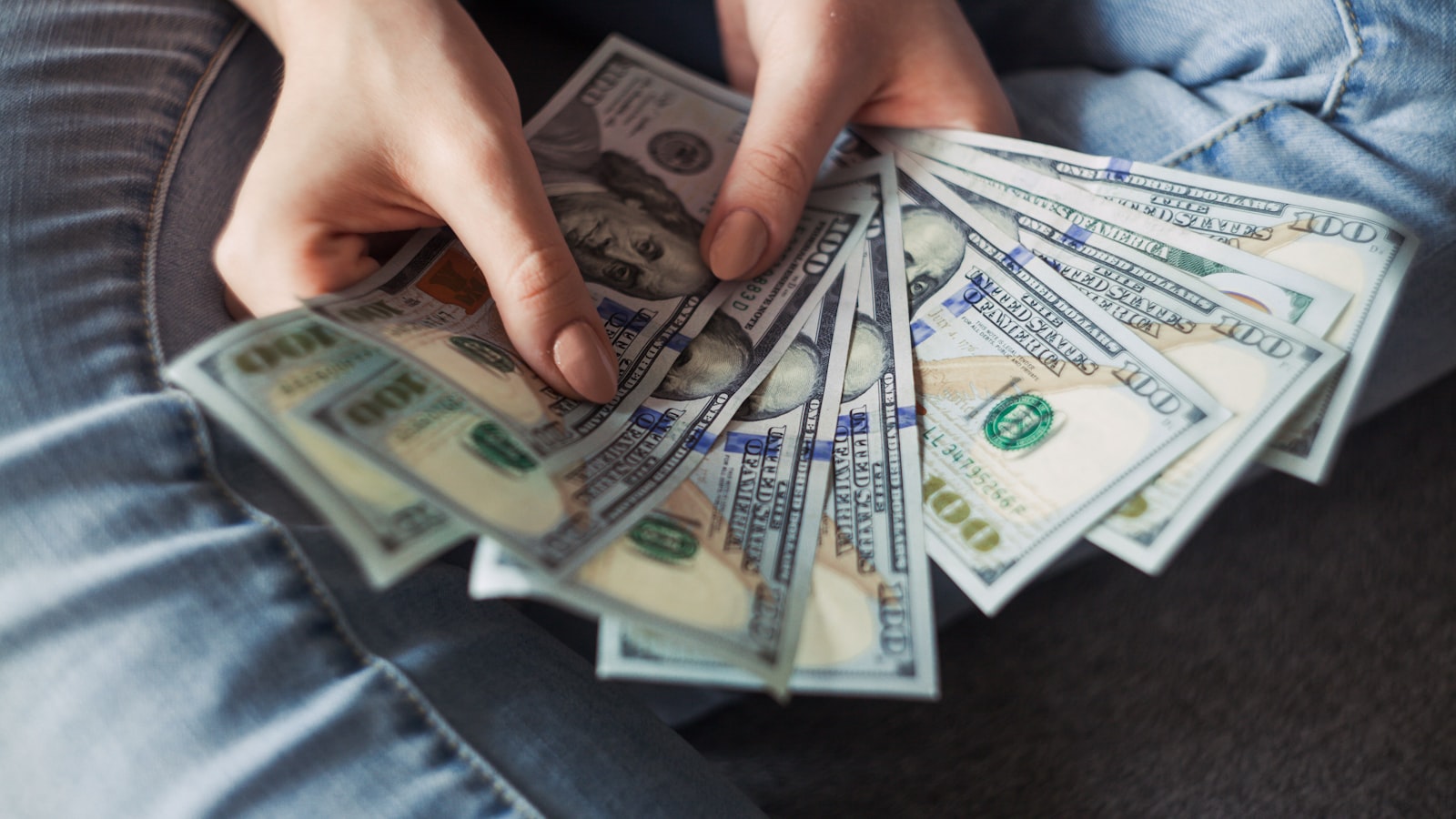 Digital payments and stablecoin settlement concept